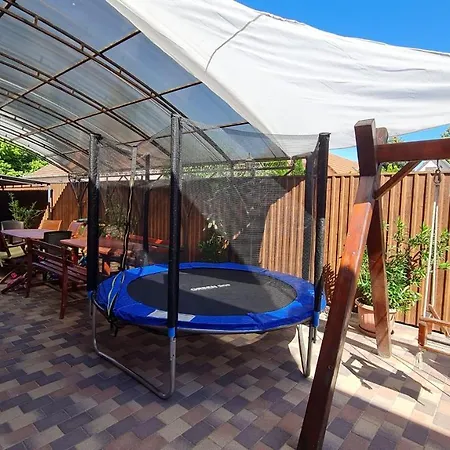 Ada Apartmanhaz בית הארחה Hajdúszoboszló