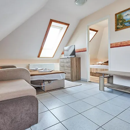 Ada Apartmanhaz