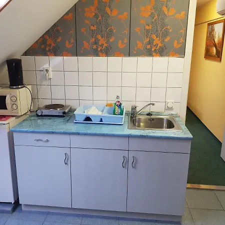 Ada Apartmanhaz Pensjonat