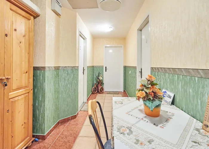 Ada Apartmanhaz