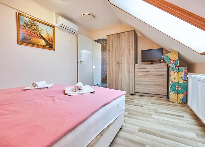Πανσιόν Ada Apartmanhaz